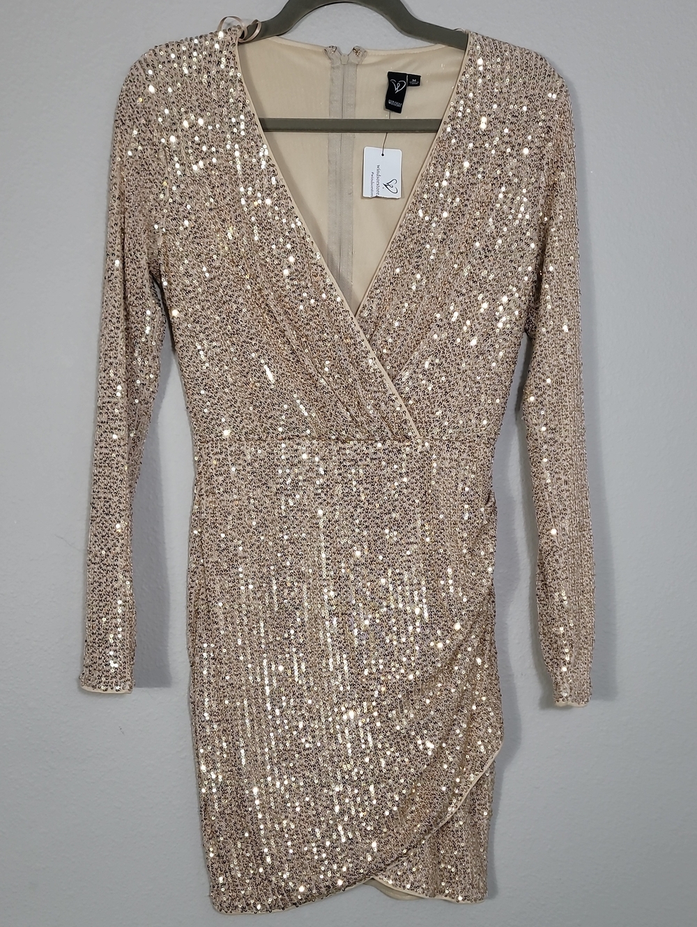 NWT Windsor Gold Sequin Ruched Midi Dress Size Medium